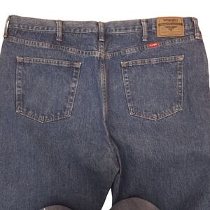 Wrangler Men Jeans 44x30 Blue Denim Premium Quality Straight Leg